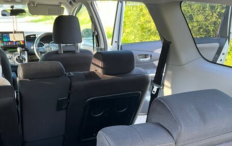 Toyota Wish II, 2009 год, 1 300 000 рублей, 11 фотография