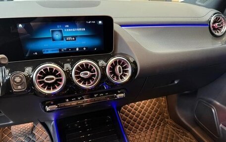 Mercedes-Benz GLA, 2020 год, 1 890 000 рублей, 11 фотография