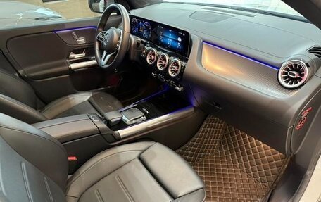 Mercedes-Benz GLA, 2020 год, 1 890 000 рублей, 13 фотография