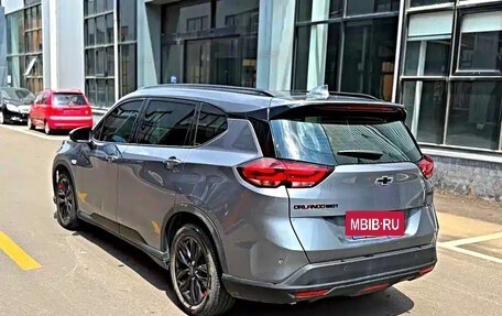Chevrolet Orlando, 2018 год, 1 300 000 рублей, 2 фотография