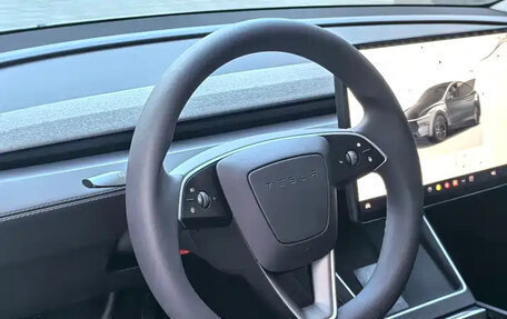 Tesla Model Y I, 2025 год, 5 180 111 рублей, 9 фотография