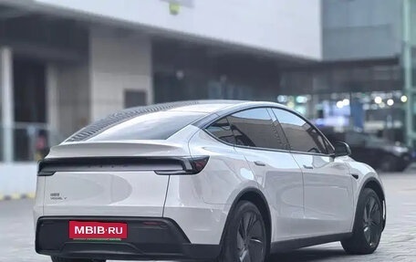 Tesla Model Y I, 2025 год, 5 180 111 рублей, 3 фотография