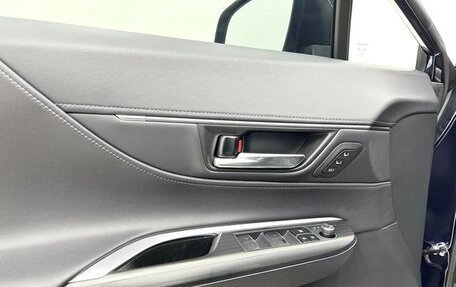Toyota Harrier, 2021 год, 3 683 000 рублей, 14 фотография