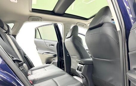 Toyota Harrier, 2021 год, 3 683 000 рублей, 21 фотография
