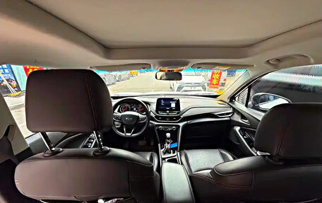 Chevrolet Orlando, 2018 год, 1 300 000 рублей, 10 фотография
