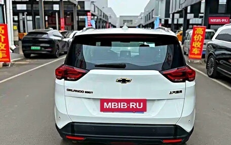 Chevrolet Orlando, 2018 год, 1 300 000 рублей, 3 фотография