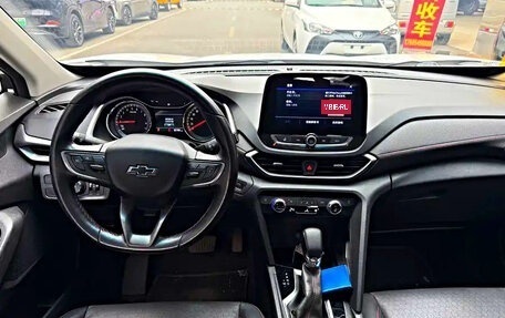 Chevrolet Orlando, 2018 год, 1 300 000 рублей, 8 фотография