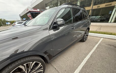 BMW X7, 2023 год, 13 500 000 рублей, 3 фотография