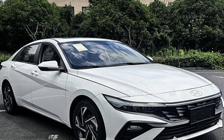 Hyundai Elantra, 2023 год, 1 570 325 рублей, 5 фотография