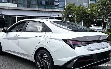 Hyundai Elantra, 2023 год, 1 570 325 рублей, 3 фотография
