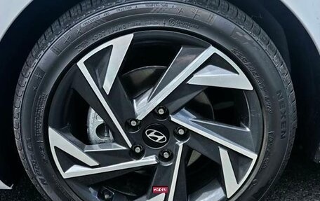 Hyundai Elantra, 2023 год, 1 570 325 рублей, 7 фотография