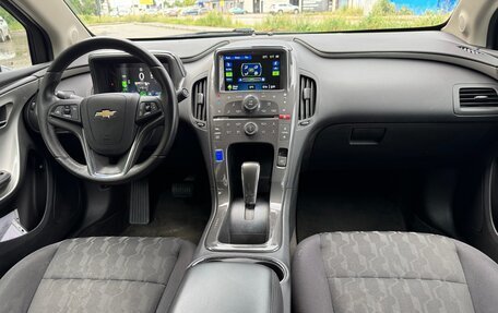 Chevrolet Volt I, 2015 год, 1 240 000 рублей, 13 фотография