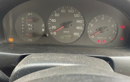 Mazda Familia Y10, 1999 год, 280 000 рублей, 1 фотография