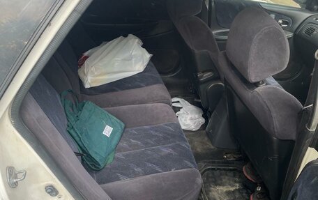 Mazda Familia Y10, 1999 год, 280 000 рублей, 3 фотография