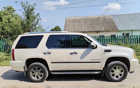 Cadillac Escalade III, 2007 год, 1 320 000 рублей, 4 фотография