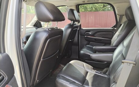 Cadillac Escalade III, 2007 год, 1 320 000 рублей, 16 фотография