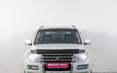 Mitsubishi Pajero IV, 2014 год, 3 089 000 рублей, 2 фотография