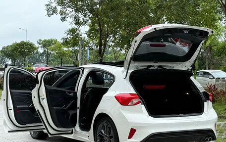 Ford Focus IV, 2022 год, 1 140 000 рублей, 9 фотография