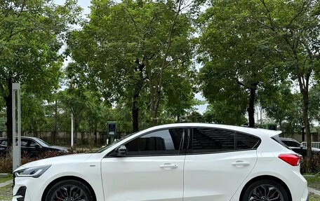 Ford Focus IV, 2022 год, 1 140 000 рублей, 10 фотография