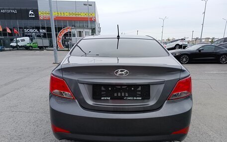 Hyundai Solaris II рестайлинг, 2015 год, 999 995 рублей, 4 фотография
