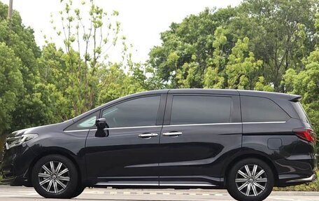Honda Odyssey IV, 2022 год, 2 850 000 рублей, 7 фотография