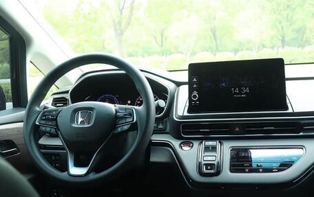 Honda Odyssey IV, 2022 год, 2 850 000 рублей, 15 фотография