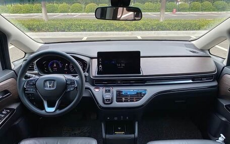 Honda Odyssey IV, 2022 год, 2 850 000 рублей, 13 фотография