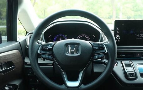 Honda Odyssey IV, 2022 год, 2 850 000 рублей, 16 фотография