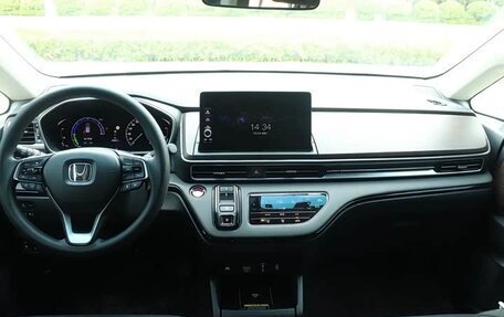 Honda Odyssey IV, 2022 год, 2 850 000 рублей, 14 фотография