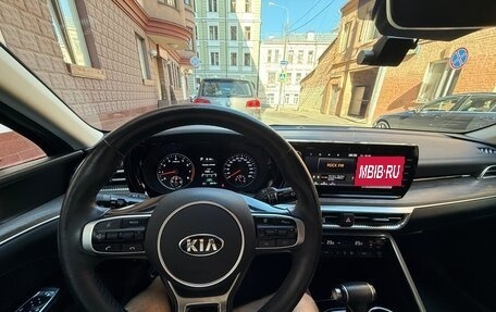 KIA K5, 2021 год, 2 750 000 рублей, 13 фотография
