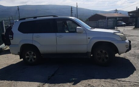 Toyota Land Cruiser Prado 120 рестайлинг, 2003 год, 1 000 000 рублей, 3 фотография