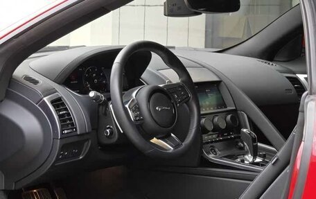 Jaguar F-Type I рестайлинг 2, 2021 год, 5 350 000 рублей, 8 фотография