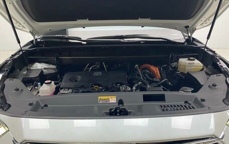 Toyota Highlander, 2022 год, 3 090 000 рублей, 10 фотография