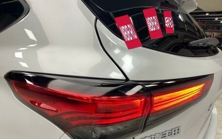 Toyota Highlander, 2022 год, 3 090 000 рублей, 9 фотография