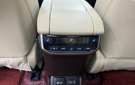 Toyota Highlander, 2022 год, 3 090 000 рублей, 21 фотография