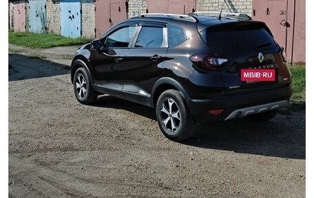Renault Kaptur I рестайлинг, 2018 год, 1 570 000 рублей, 3 фотография