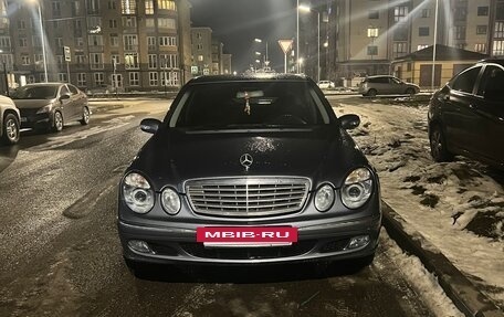 Mercedes-Benz E-Класс, 2003 год, 1 250 000 рублей, 8 фотография