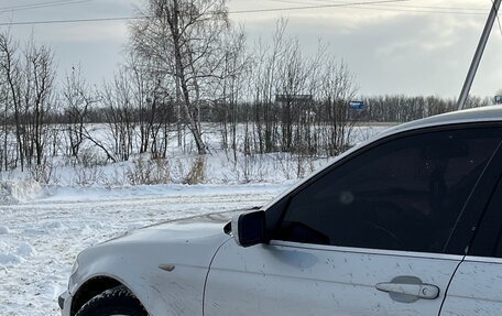 BMW 3 серия, 2004 год, 830 000 рублей, 12 фотография