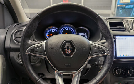 Renault Logan II, 2018 год, 900 000 рублей, 8 фотография