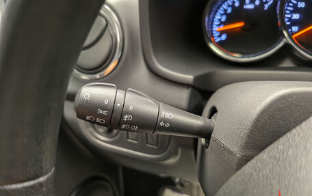Renault Logan II, 2018 год, 900 000 рублей, 14 фотография