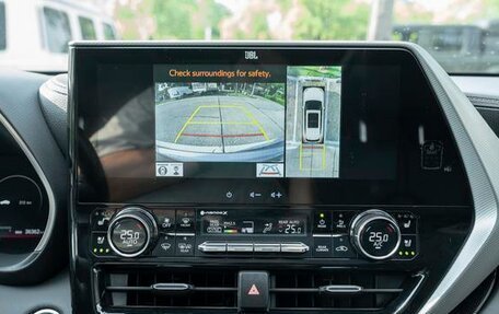 Toyota Highlander, 2022 год, 3 120 000 рублей, 24 фотография