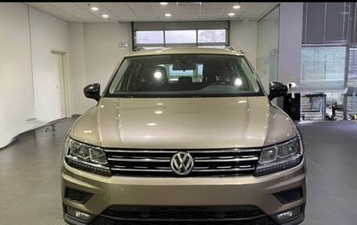 Volkswagen Tiguan II, 2020 год, 2 499 999 рублей, 1 фотография