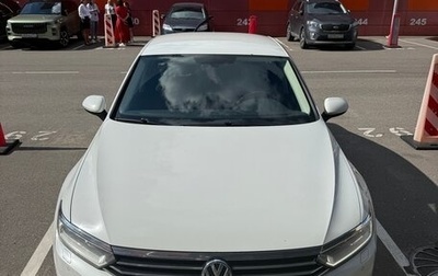 Volkswagen Passat B8 рестайлинг, 2019 год, 2 439 999 рублей, 1 фотография