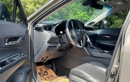 Toyota Harrier, 2021 год, 3 550 000 рублей, 10 фотография