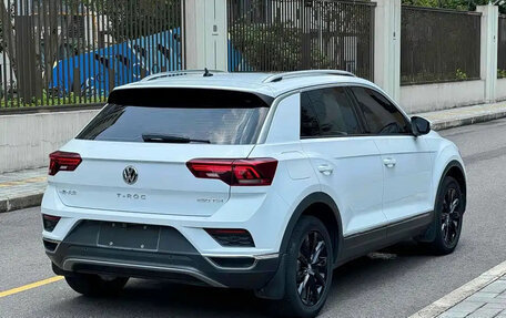 Volkswagen T-Roc I, 2022 год, 1 560 070 рублей, 6 фотография