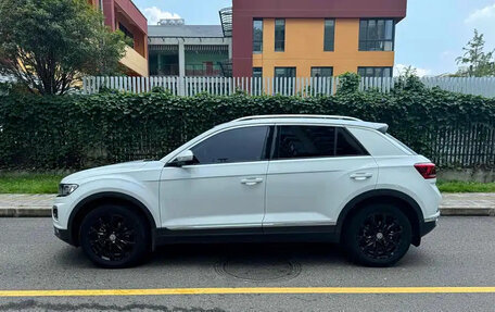 Volkswagen T-Roc I, 2022 год, 1 560 070 рублей, 5 фотография
