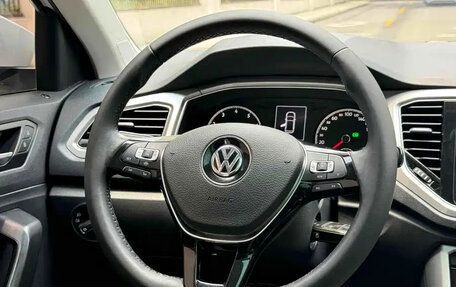 Volkswagen T-Roc I, 2022 год, 1 560 070 рублей, 13 фотография