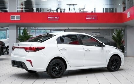 KIA Rio IV, 2018 год, 1 179 000 рублей, 2 фотография