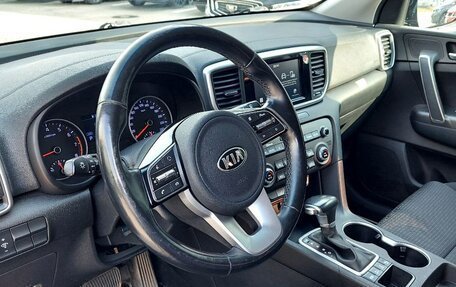 KIA Sportage IV рестайлинг, 2020 год, 2 290 000 рублей, 16 фотография