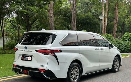 Toyota Sienna, 2021 год, 3 519 500 рублей, 6 фотография